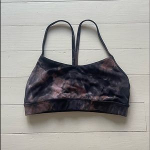 Lululemon Flow Y Bra Size: 4